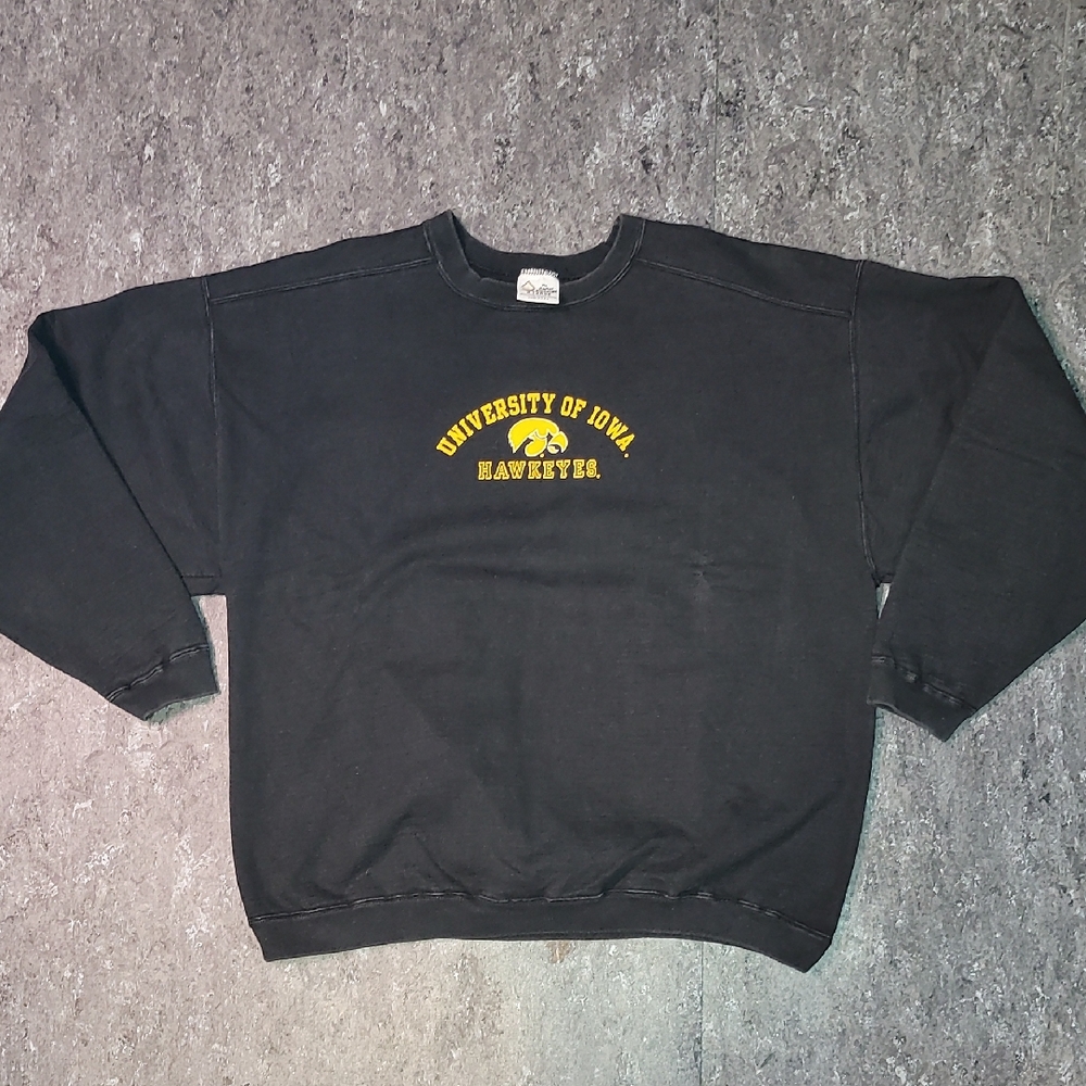 Vintage. 90s. University of Iowa Hawkeyes Crewneck. Heavyweight. XL